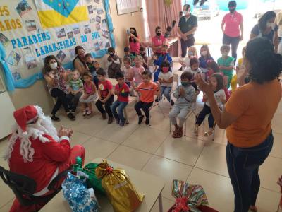 NÃºcleo Feminino Coprossel e CEMEI Sementinha do Saber levam alegria no Natal das CrianÃ§as da Escola
